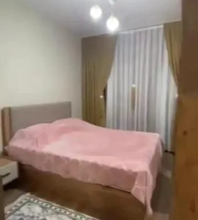 公寓 بنظام فندقي في مجمع مخدم100% *